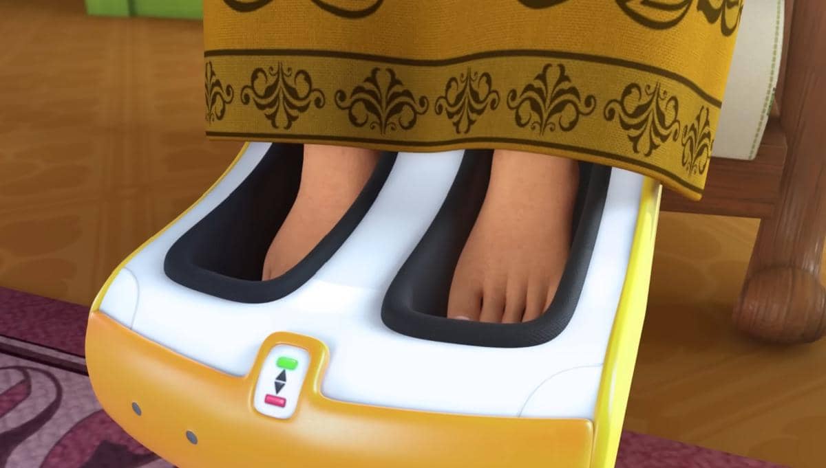 alat pijat kaki yang dibelikan Kak Ros untuk Opah