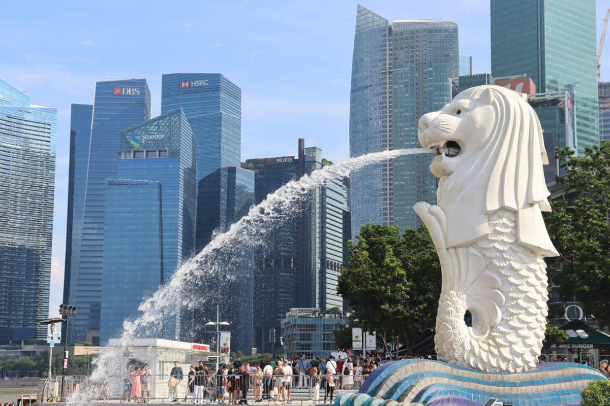 ilustrasi patung merlion