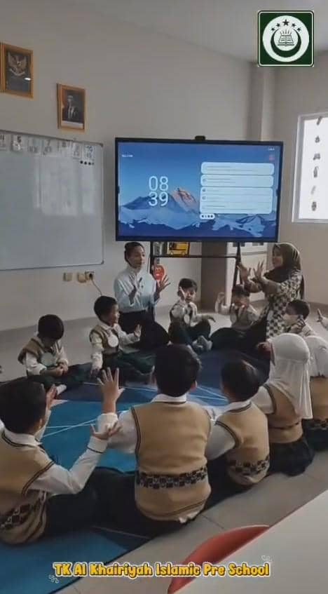 Nikita Willy Mengajar di TK 