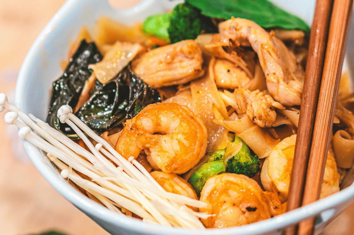 ilustrasi ayam udang bumbu bawang putih