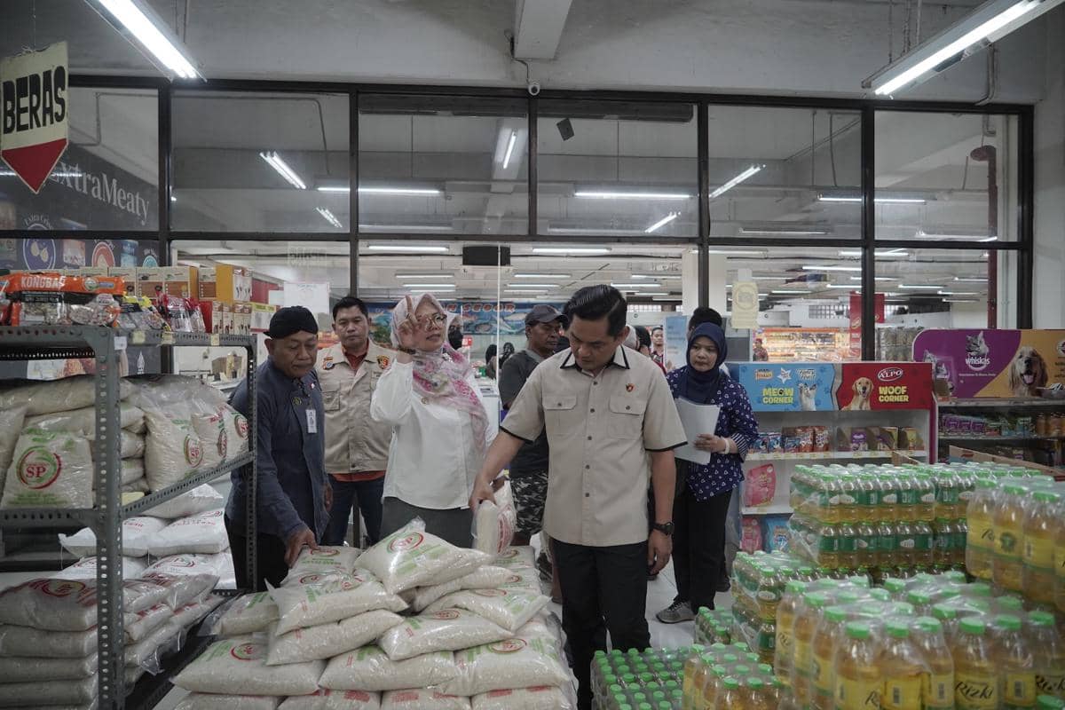 Pemantauan ketersediaan dan harga pangan di Pasar Beringharjo Yogyakarta, Kamis (5/2/2026). (Dok. Istimewa)