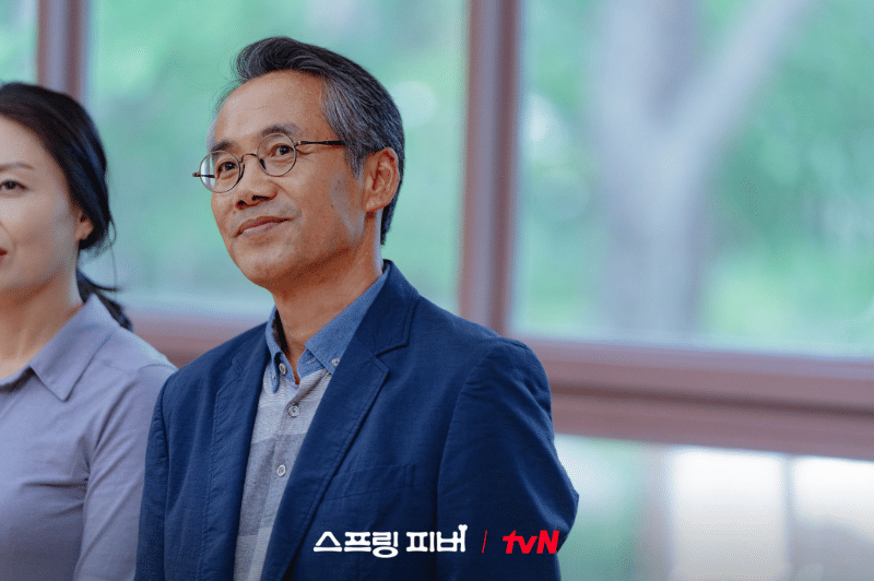 Oh Man Seok di drama Spring Fever