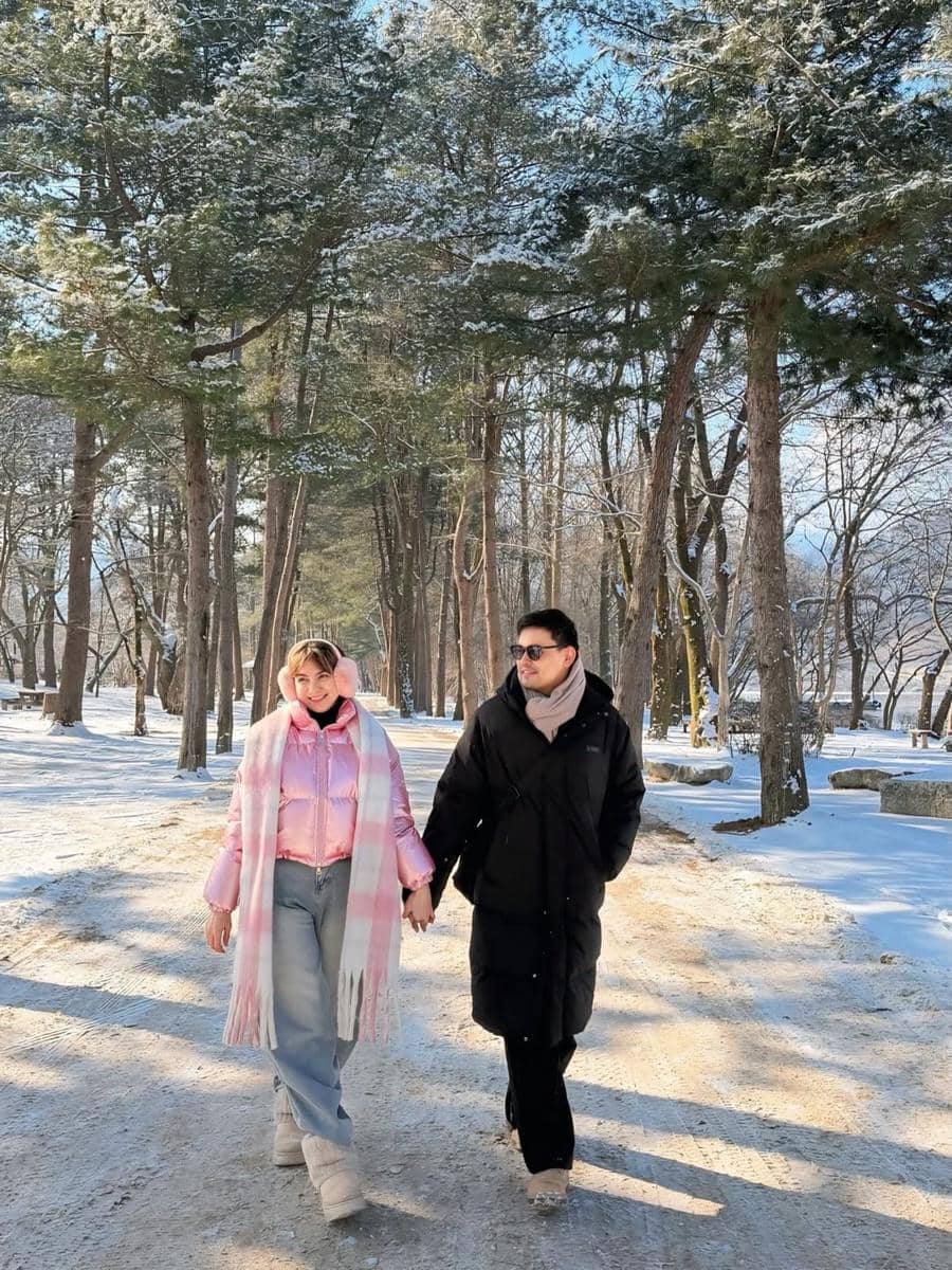 Alessia Cestaro main salju di Nami Island