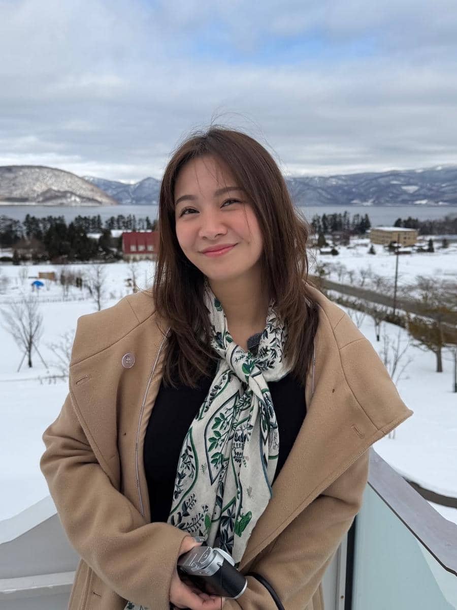 Devy Anastasia liburan di Hokkaido