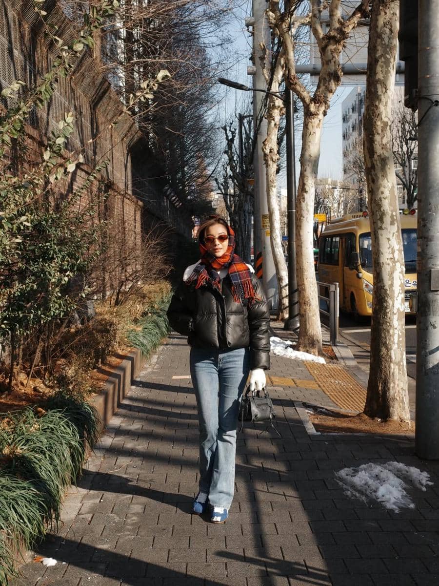 Glenca Chysara jalan-jalan di Seoul