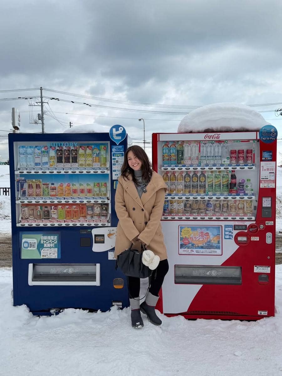 Devy Anastasia liburan di Hokkaido
