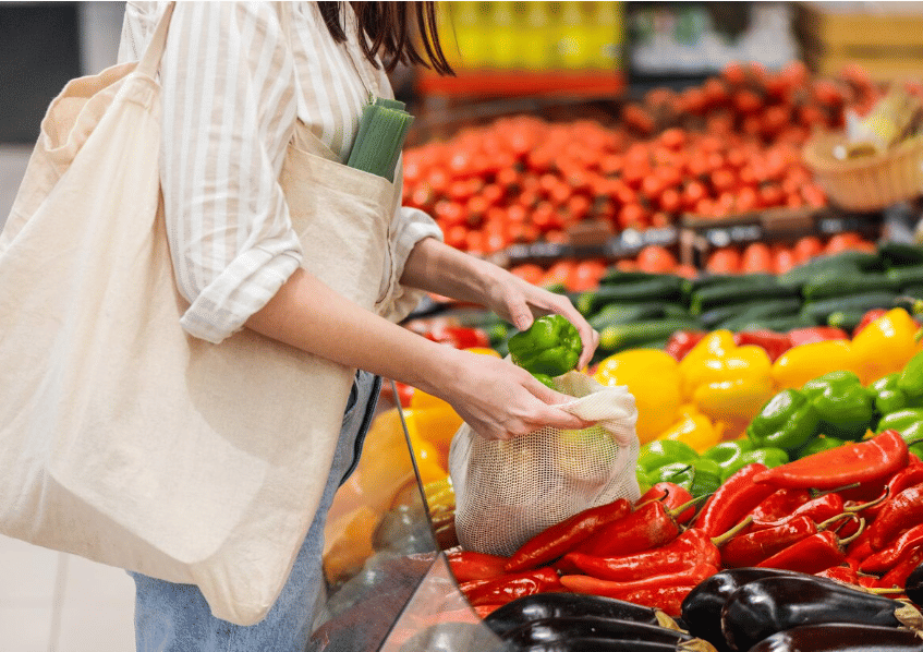 ilustrasi belanja bahan makanan di supermarket