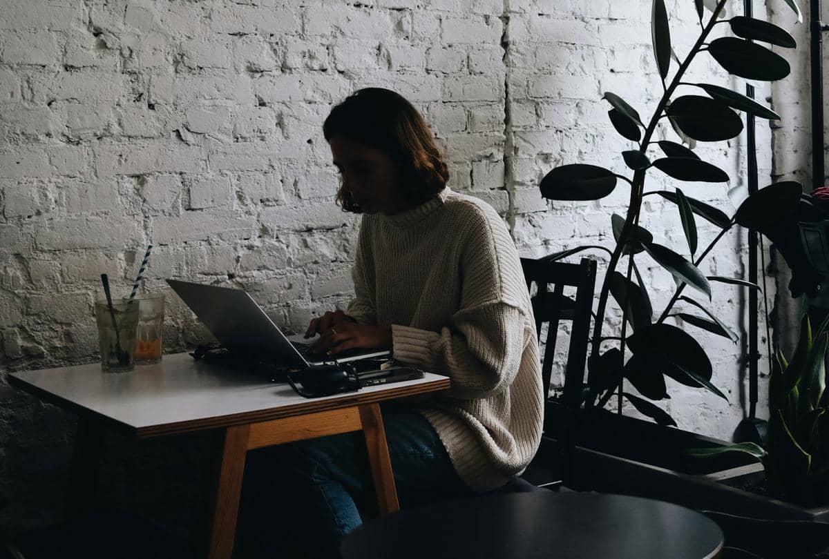 Ilustrasi bekerja (unsplash.com/Photo by Aleksey Cherenkevich)