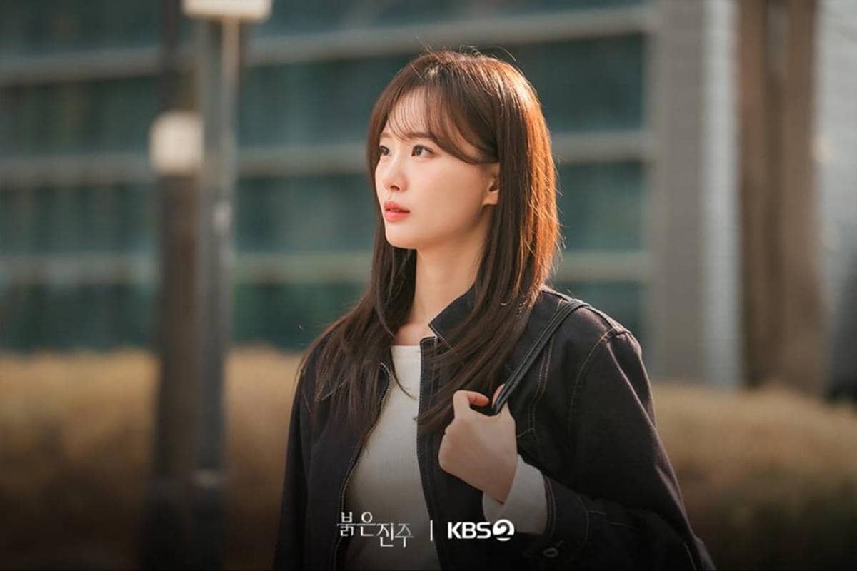 Pearl in Red mengisahkan apa.jpg