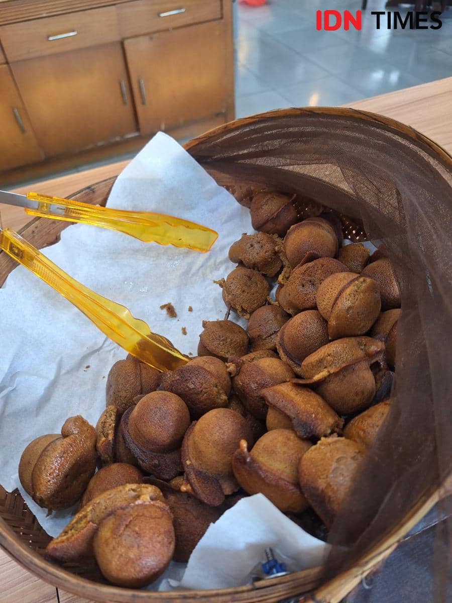 Salah satu kue tradisional masyarakat Bugis-Makassar (Sulawesi Selatan), yaitu Apang Paranggi. (IDN Times/Irwan Idris)