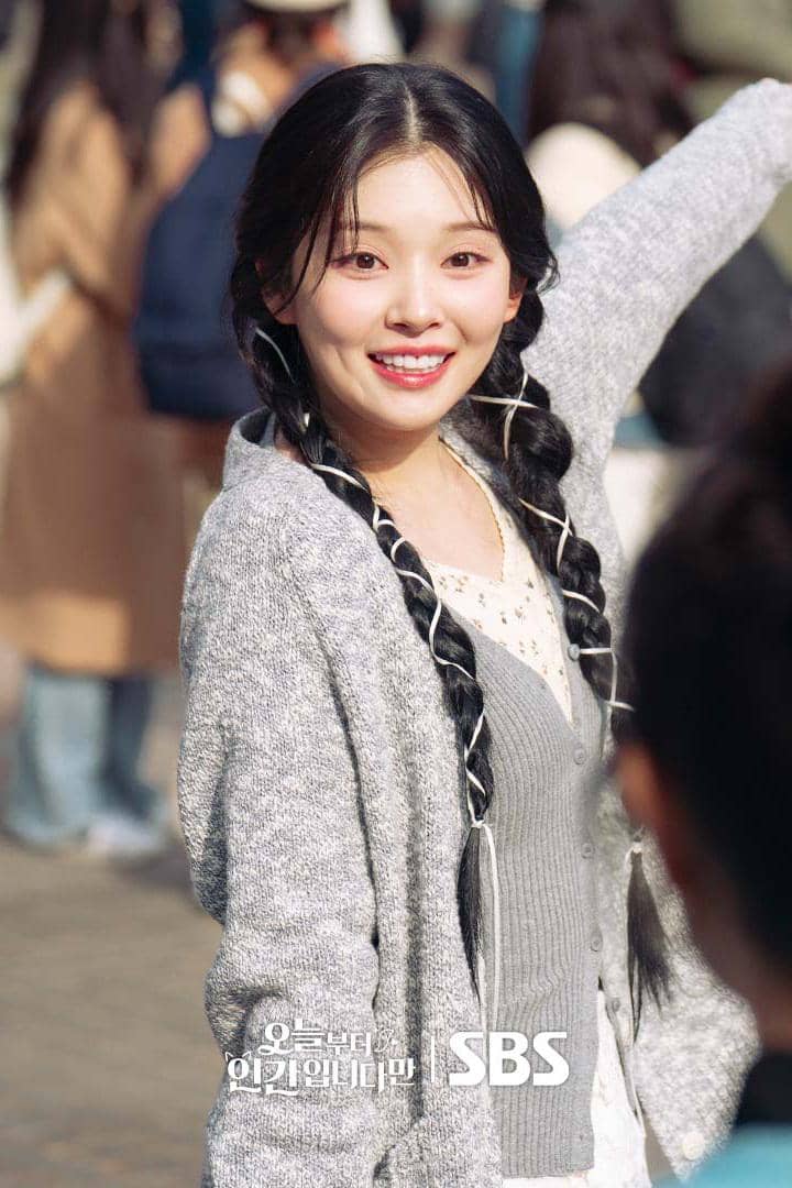 still cuts No Tail To Tell 