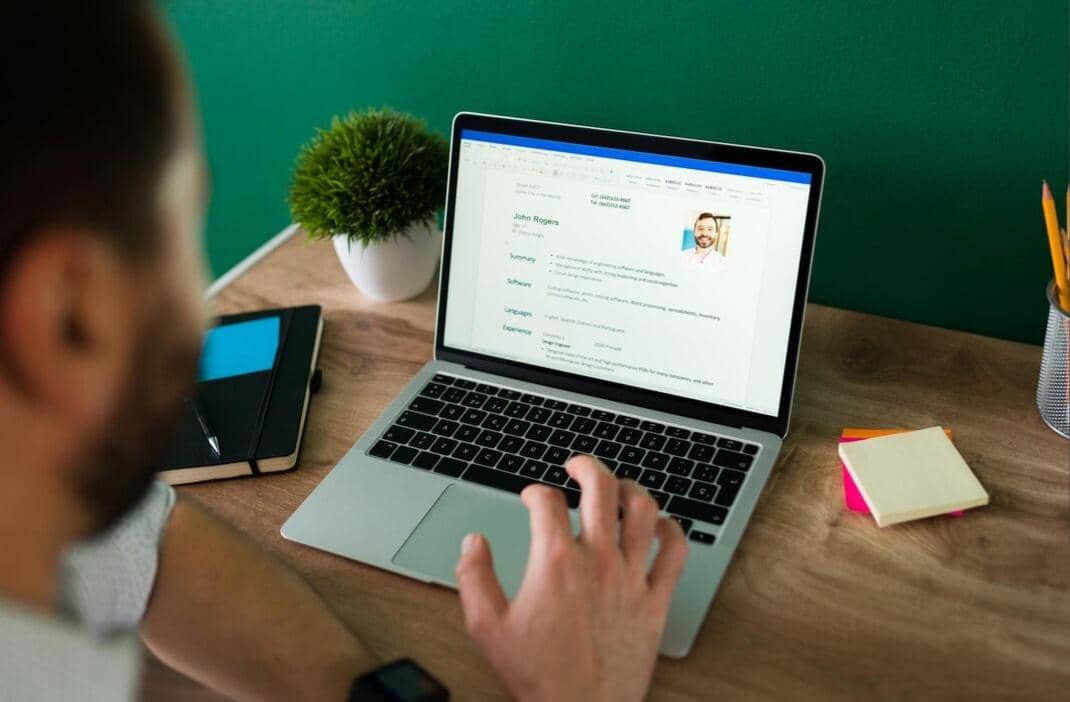 ilustrasi membuat cv