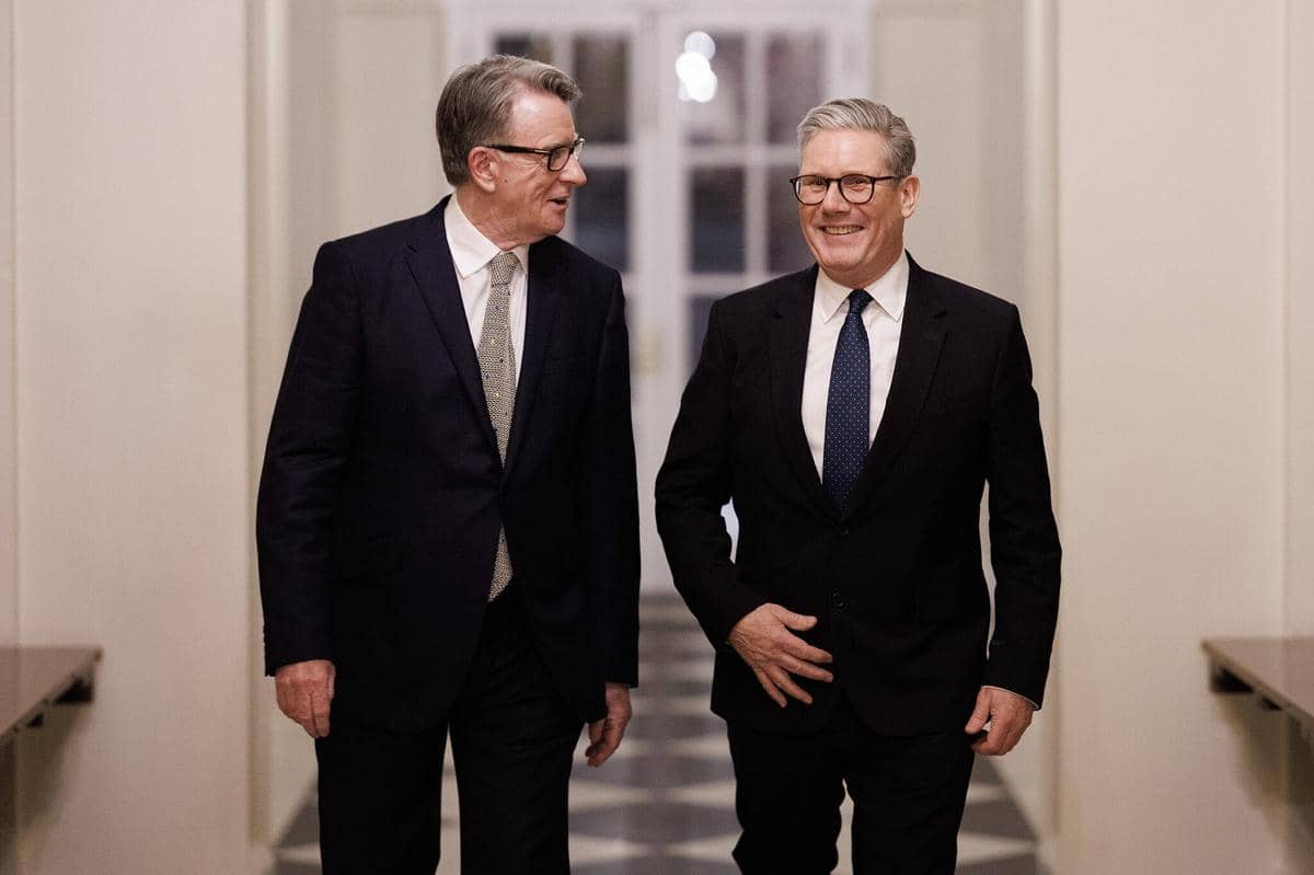 PM Inggris Keir Starmer dan mantan Duta Besar Inggris untuk AS, Lord Peter Mandelson