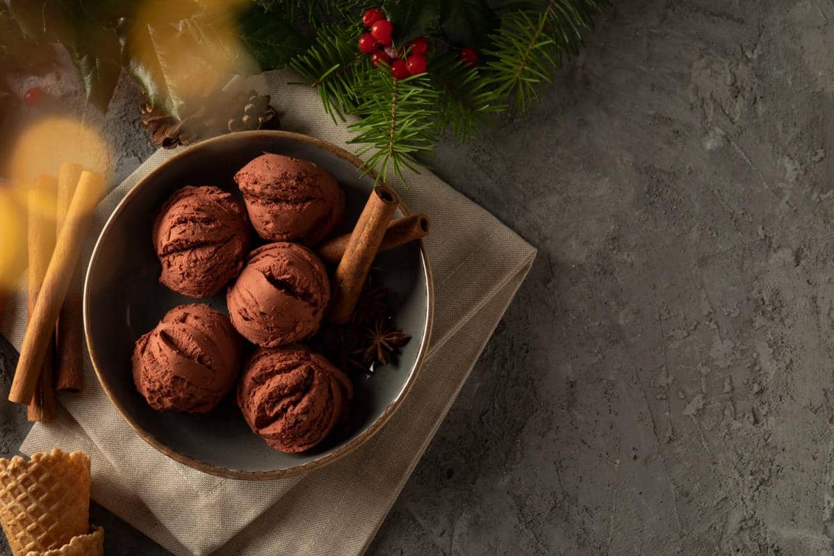 ilustrasi chocolate peanut butter banana ice cream