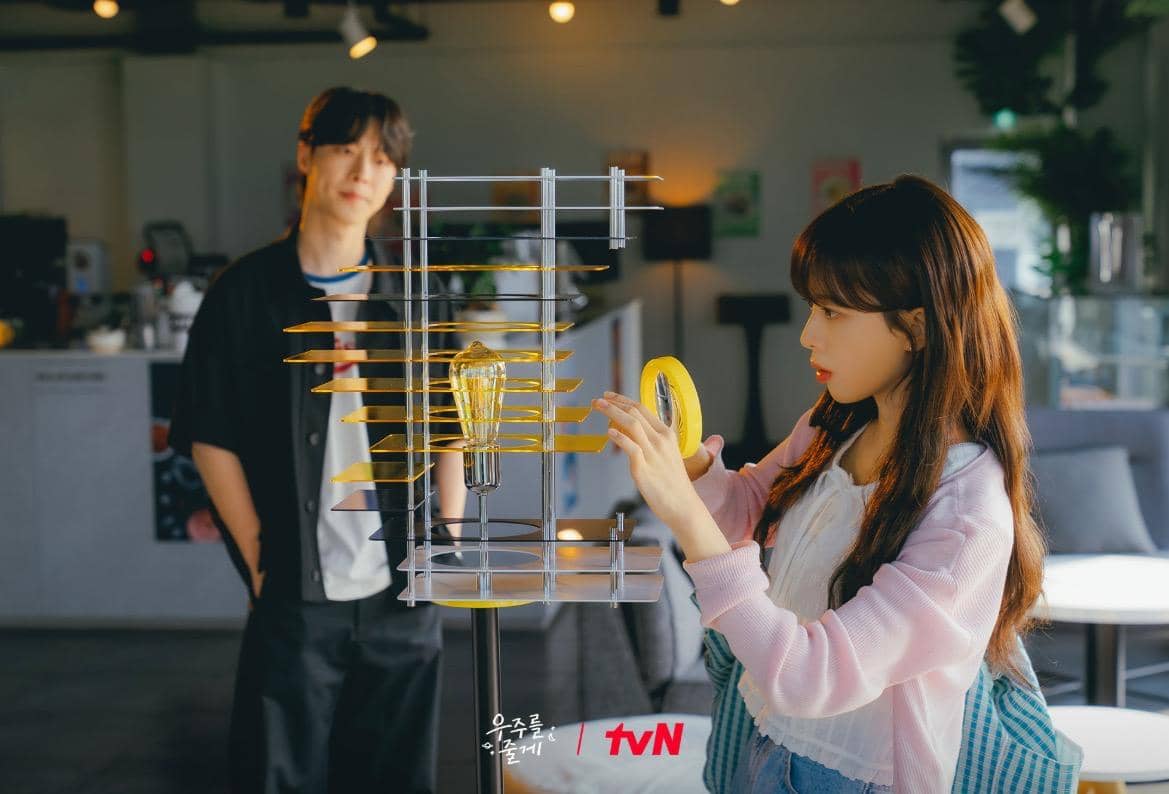 cuplikan drama Our Universe