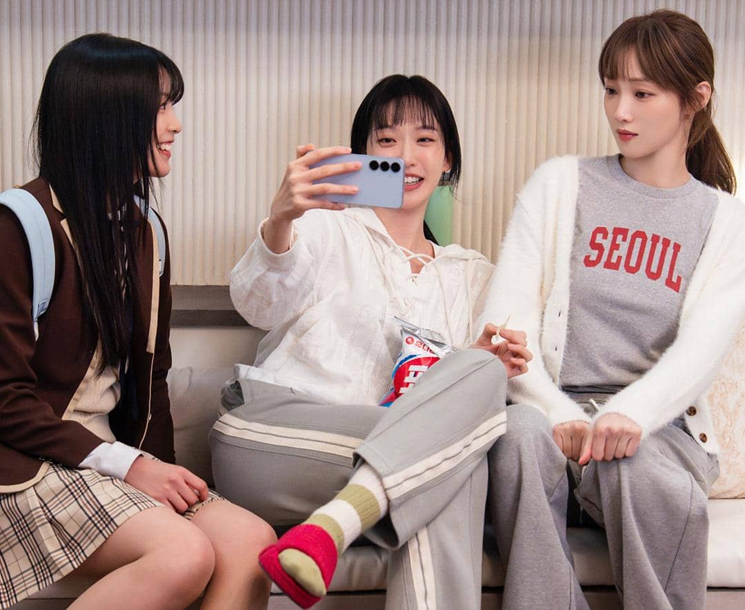 5 Plot Awal Drakor In Your Radiant Season yang Jadi Daya Tariknya