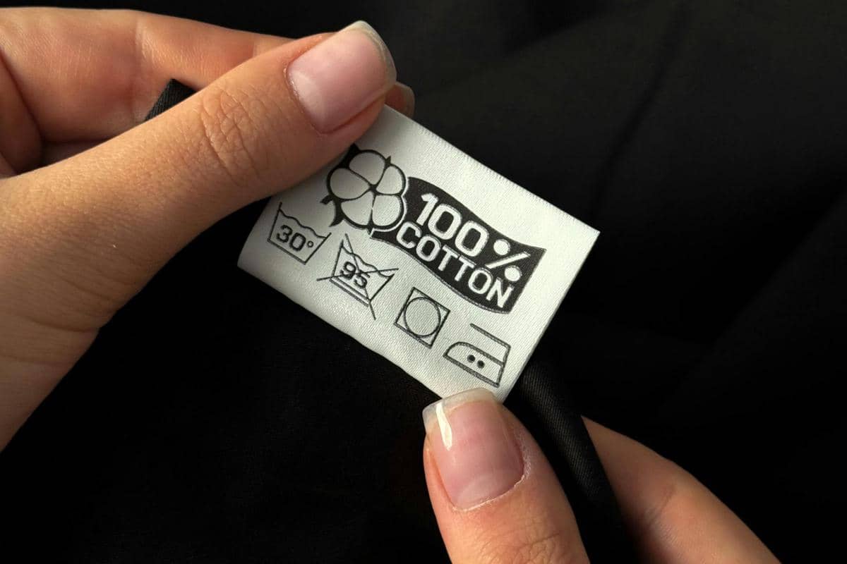 label perawatan pada pakaian
