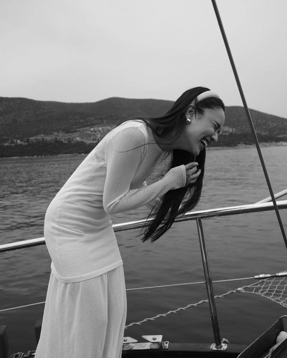 Yasmin Napper saat liburan ke Alaçatı