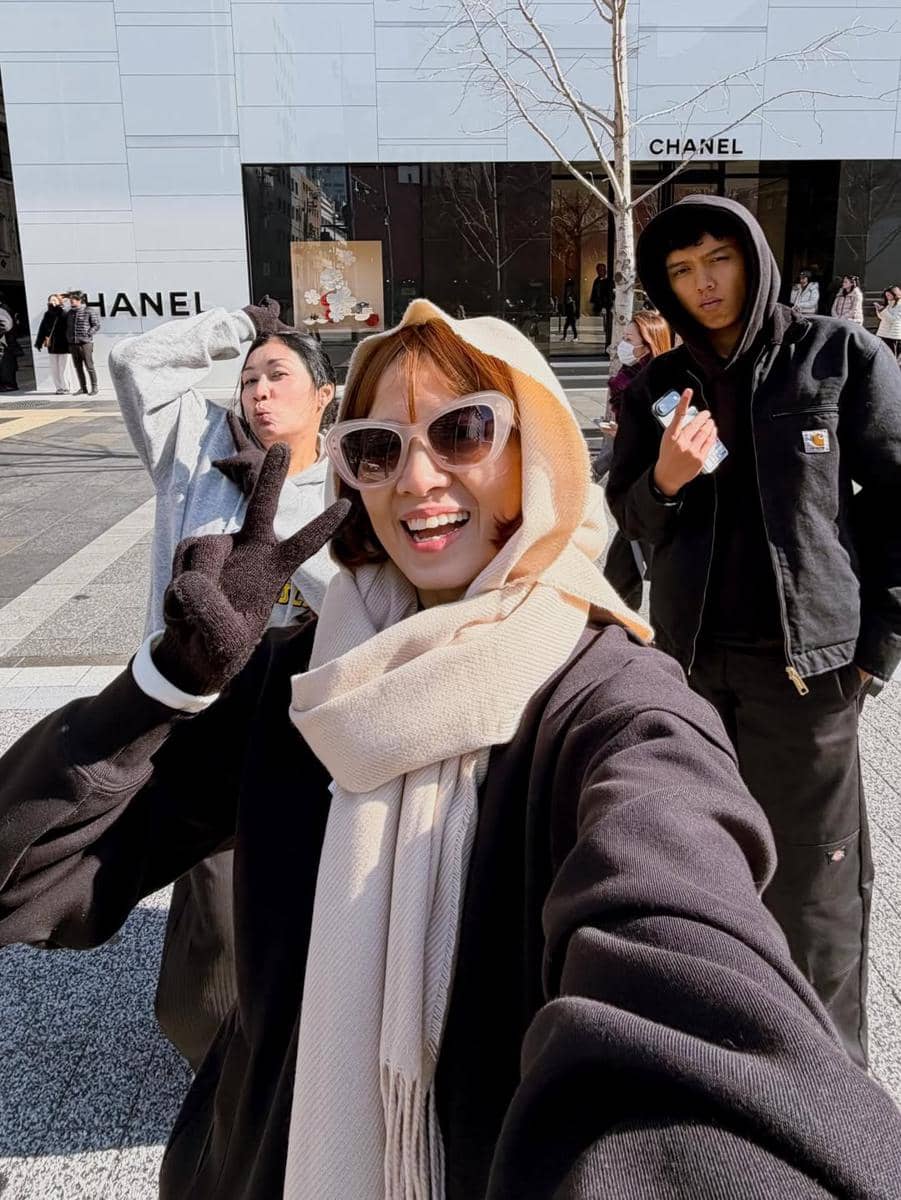 Chika Jessica jalan-jalan di Dotonburi