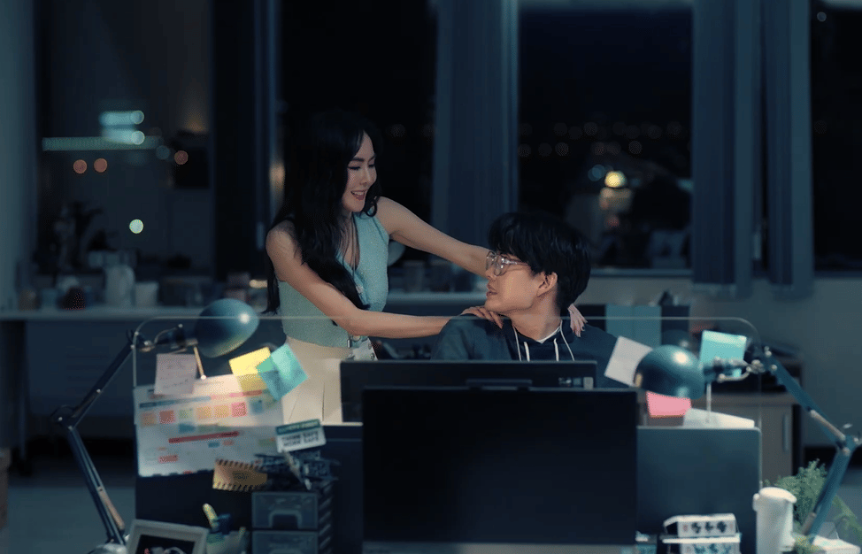 cuplikan drama Club Friday Love Status: Love Bombing