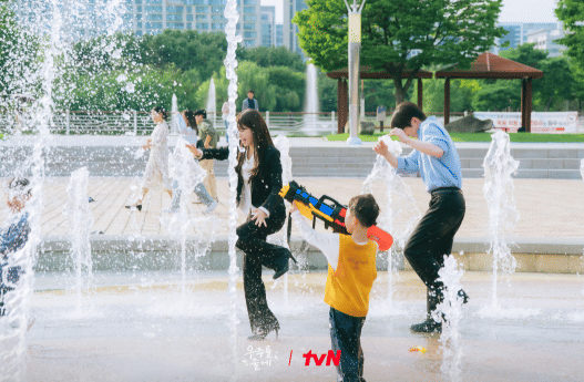 cuplikan drama Our Universe