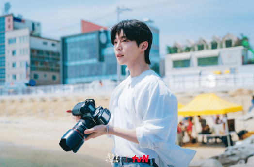 cuplikan drama Our Universe