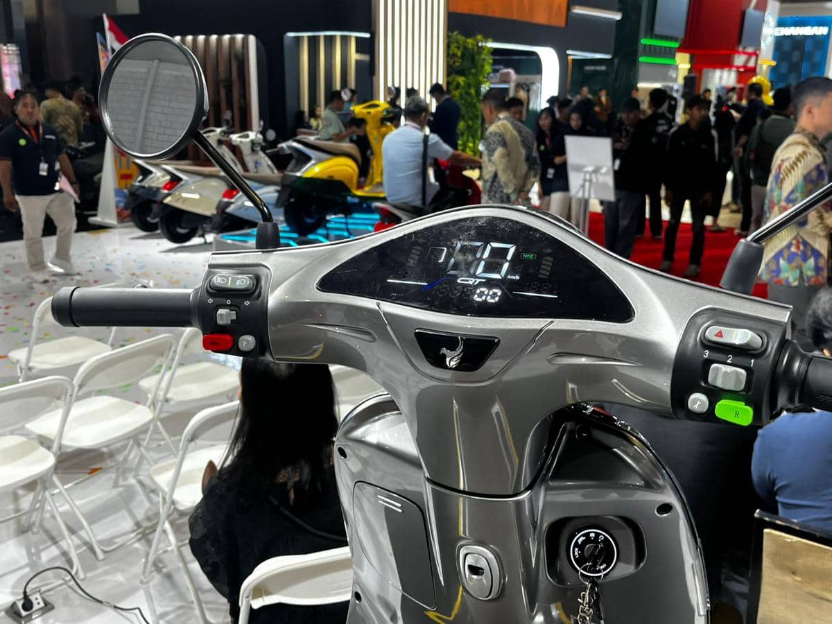 Performa baterai dan jarak tempuh yang bikin tenang