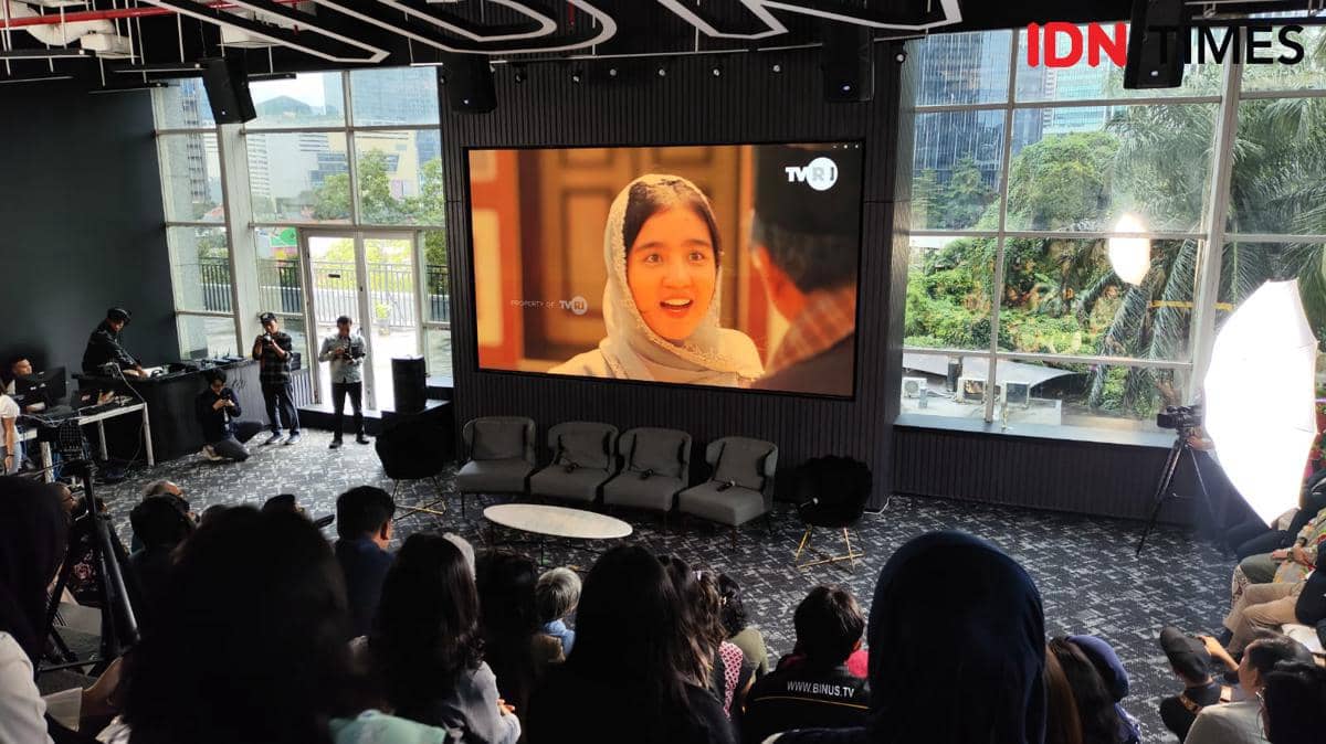 Pemutaran dokumenter Roehana Koeddoes dalam acara diskusi bertajuk "3 Wajah Roehana Koeddoes: Pahlawan Nasional, Jurnalis Perempuan Pertama di Indonesia" di IDN HQ, Jakarta Selatan.