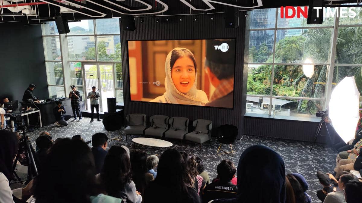 Pemutaran dokumenter Roehana Koeddoes dalam acara diskusi bertajuk "3 Wajah Roehana Koeddoes: Pahlawan Nasional, Jurnalis Perempuan Pertama di Indonesia" di IDN HQ, Jakarta Selatan.