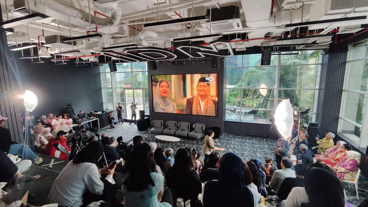 Pemutaran dokumenter Roehana Koeddoes dalam acara diskusi bertajuk "3 Wajah Roehana Koeddoes: Pahlawan Nasional, Jurnalis Perempuan Pertama di Indonesia" di IDN HQ, Jakarta Selatan.