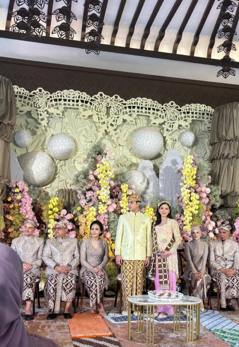 Dekorasi tujuh bulanan kehamilan Alyssa Daguise