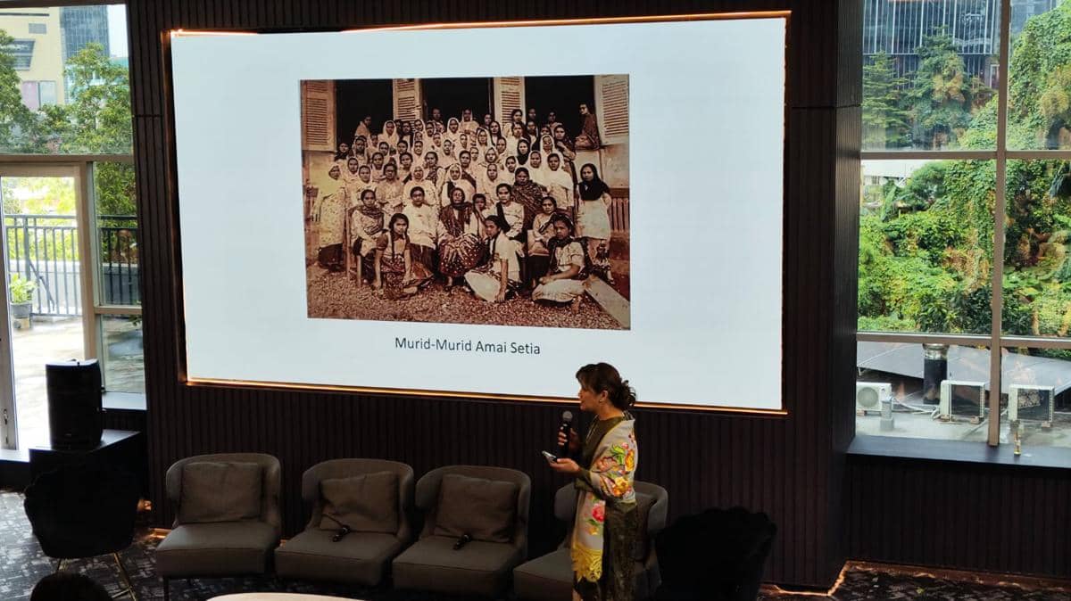 Amai Setia: Roehana Koeddoes Lahirkan Infrastruktur Emansipasi Wanita