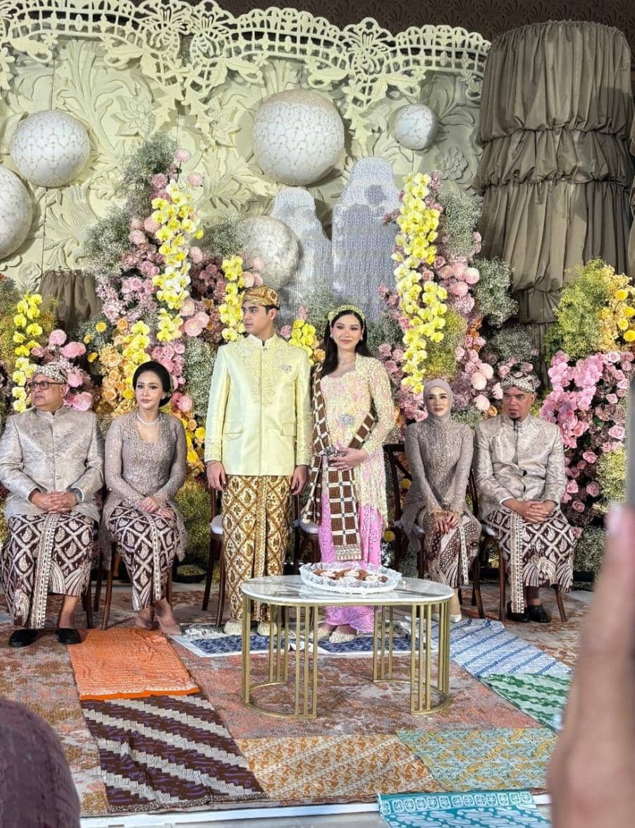 Tasyakuran kehamilan Alyssa Daguise