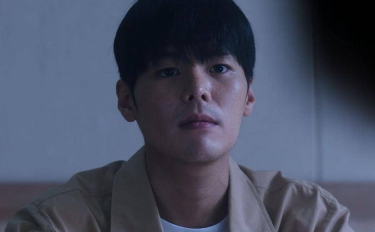 Cuplikan drama Korea Bloody Flower 