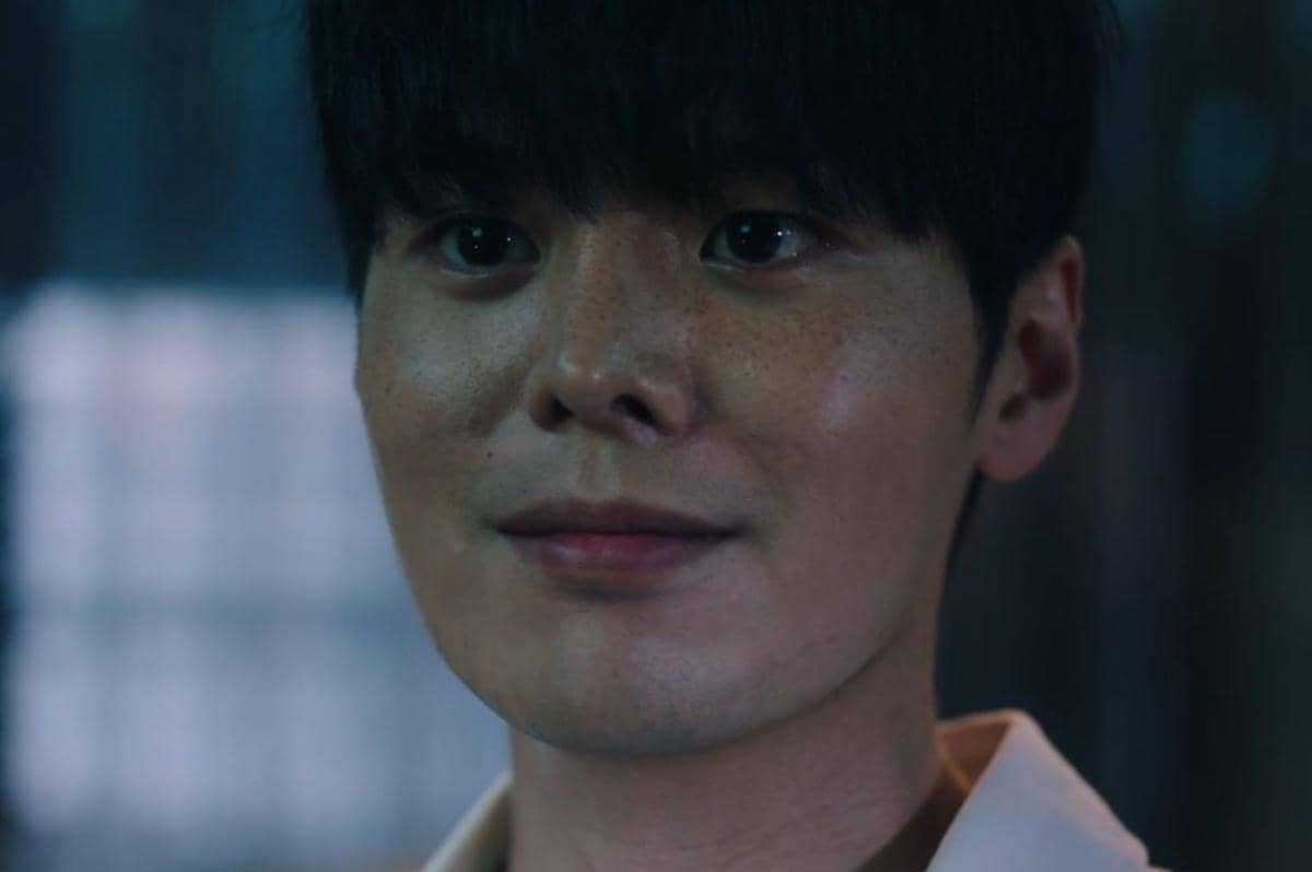 Cuplikan drama Korea Bloody Flower 