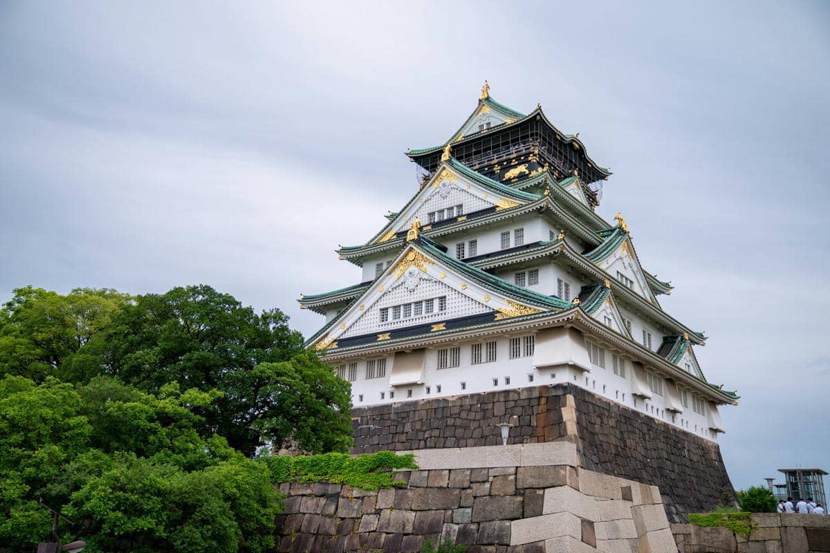 ilustrasi Osaka Castle