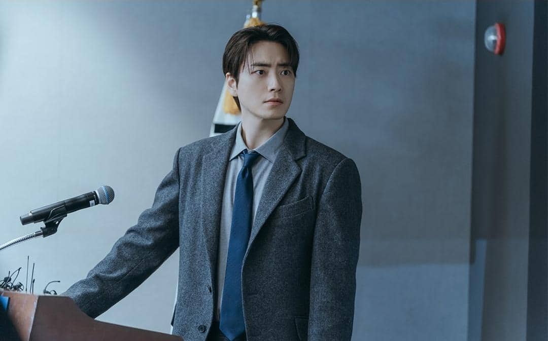 Lee Jun Hyuk di drama The Art of Sarah