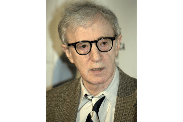 Woody Allen di pemutaran perdana film Woody Allen berjudul Whatever Works di Festival Film Tribeca 2009. (David Shankbone, CC BY 3.0, via Wikimedia Commons)