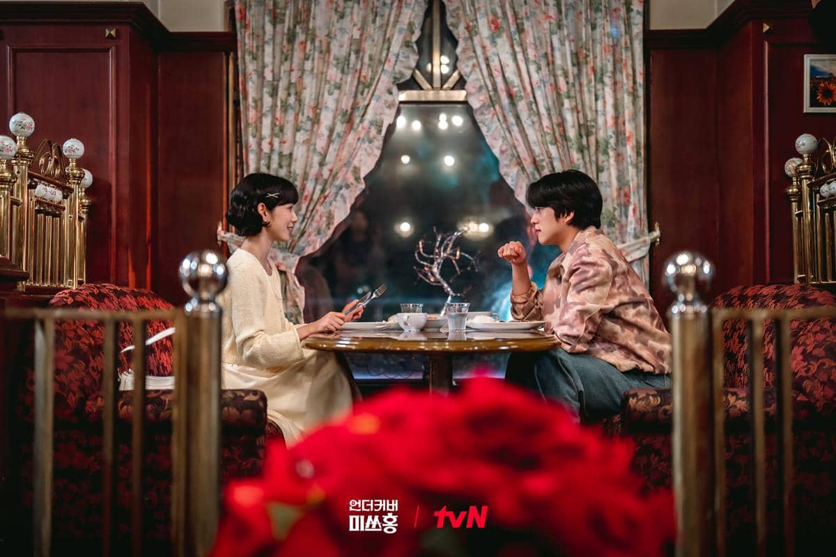 Park Shin Hye dan Cho Han Gyeol di Undercover Miss Hong