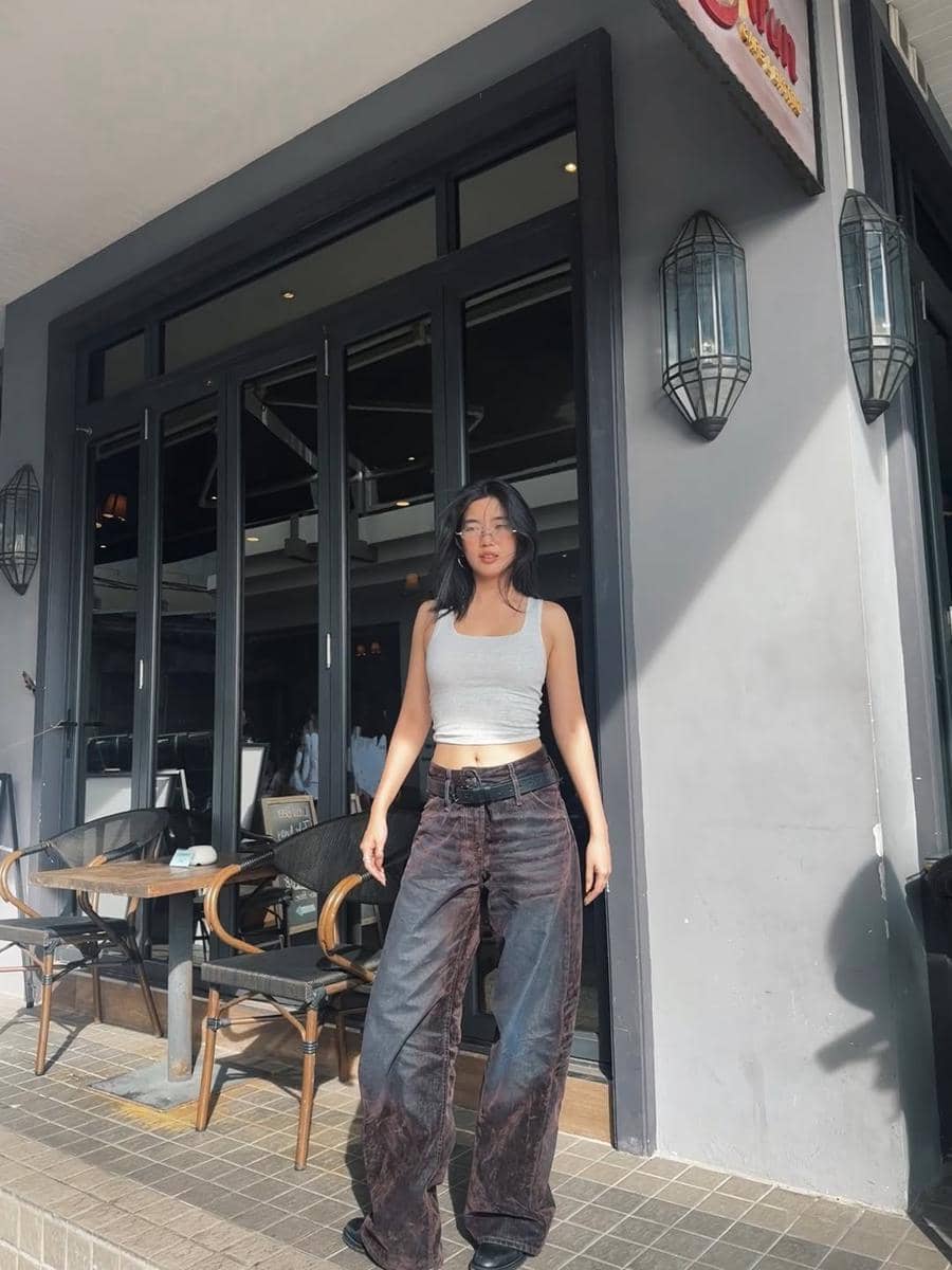 potret ide OOTD kasual edgy ala Goy Arachaporn