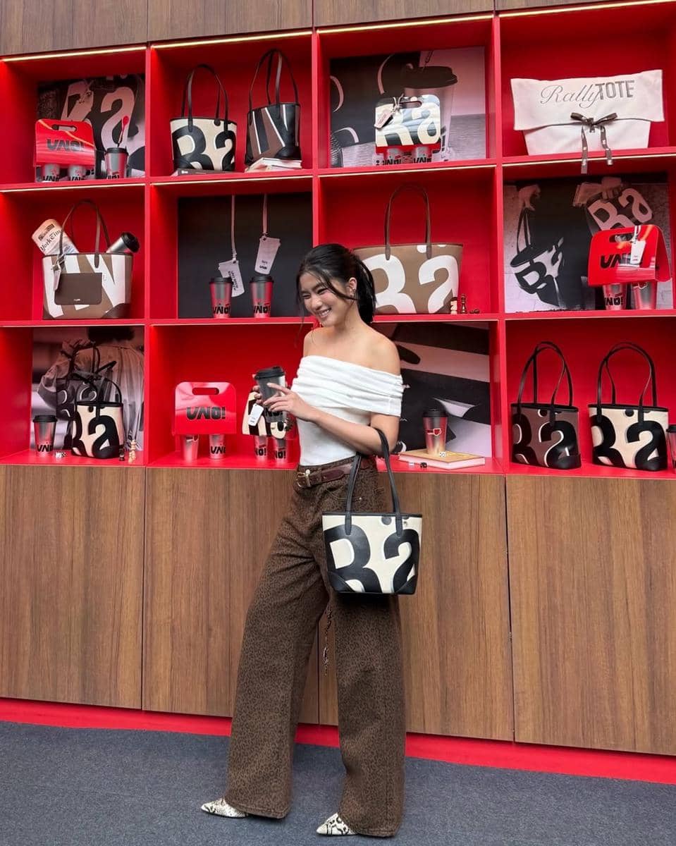 potret ide OOTD kasual feminin ala Goy Arachaporn