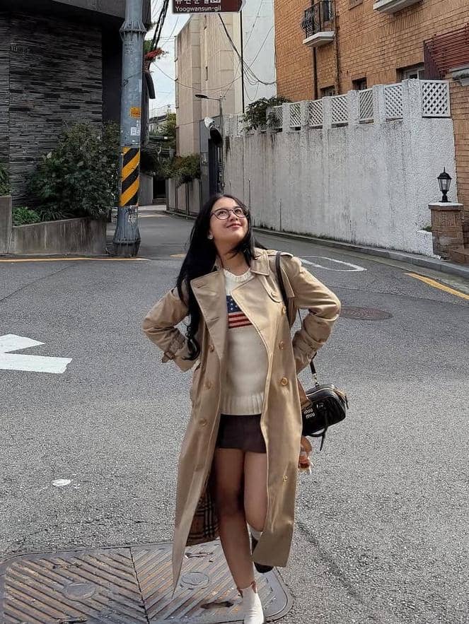 Inspirasi OOTD ala Diva Azzura