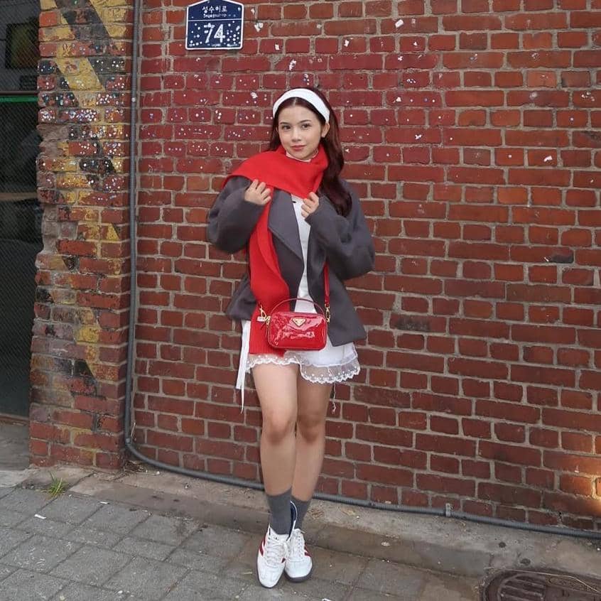 Inspirasi OOTD ala Diva Azzura