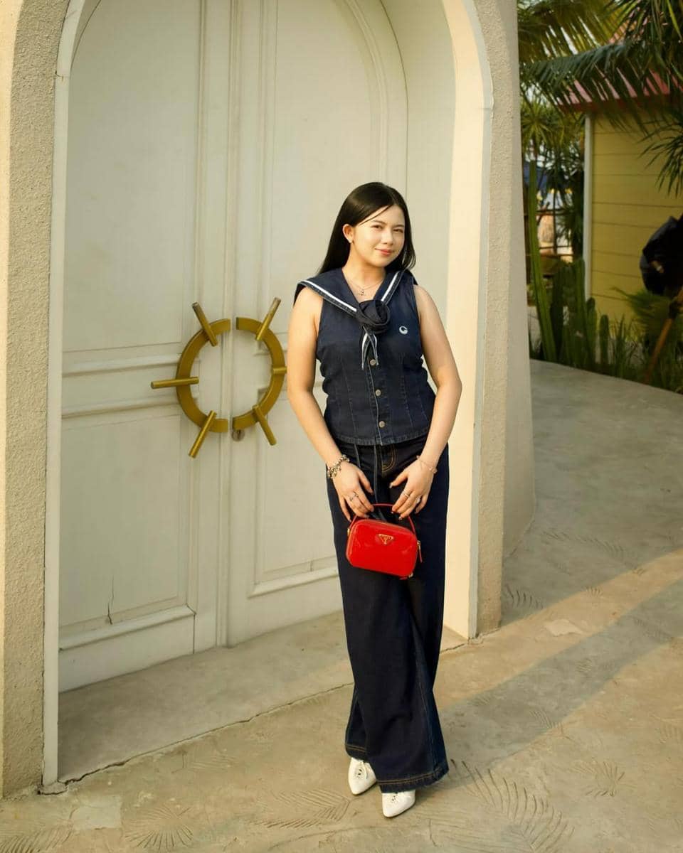 Inspirasi OOTD ala Diva Azzura 