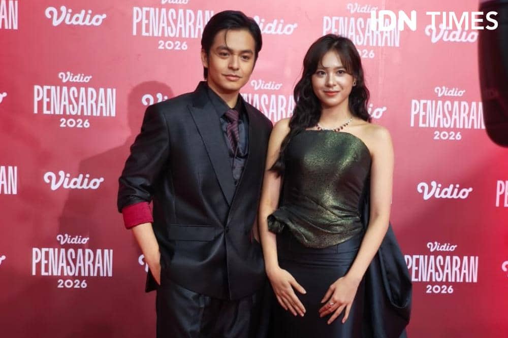 Potret Angga Yunanda dan Zee Asadel di red carpet Vidio Penasaran 2026, Jumat (6/2/2026)