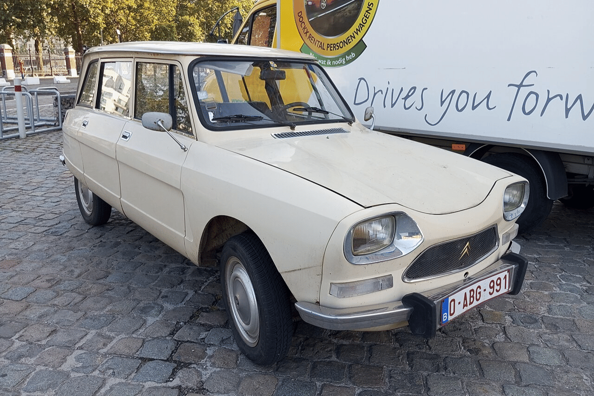 mobil mini 20 jutaan