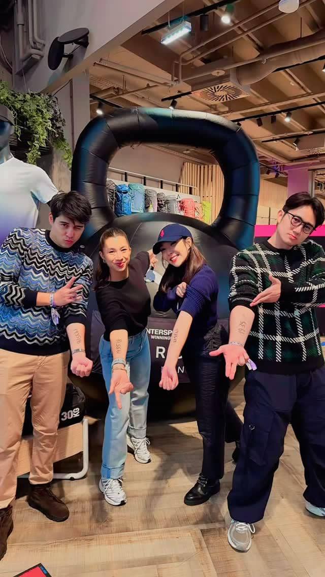 artis ikut Hyrox Vienna 2026