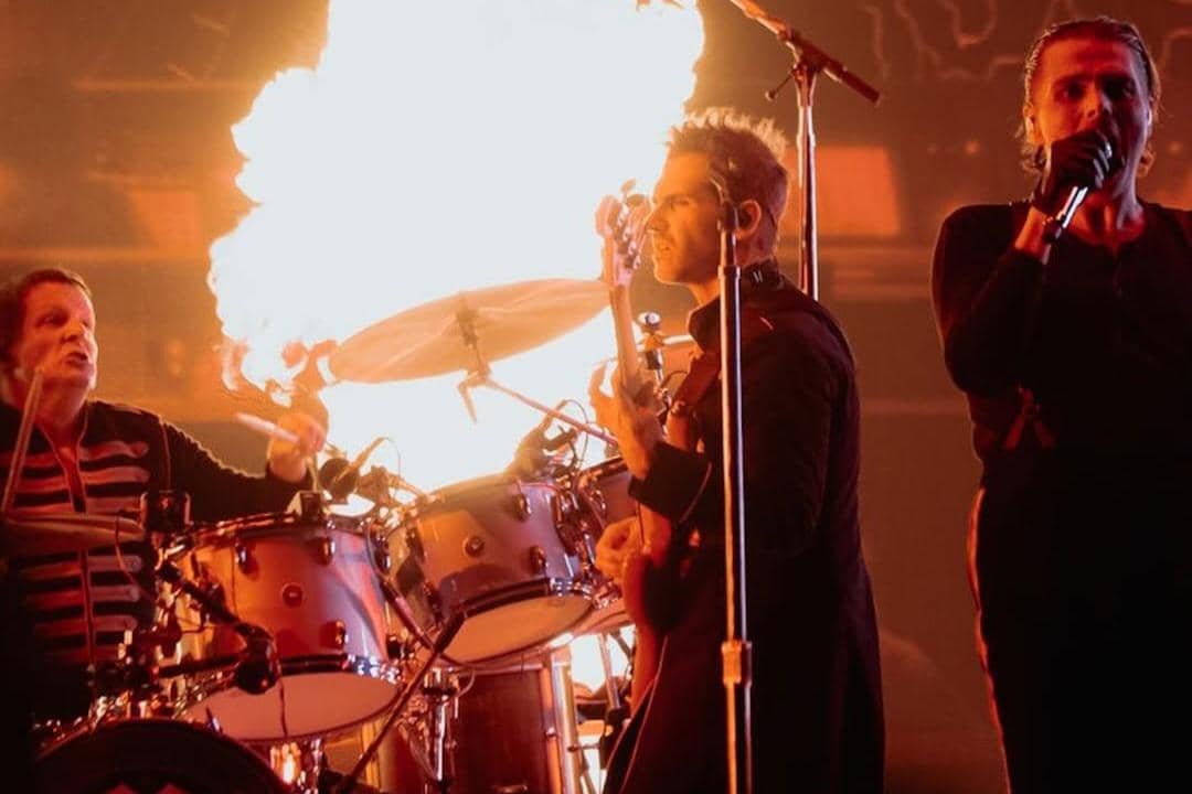 My Chemical Romance di atas panggung