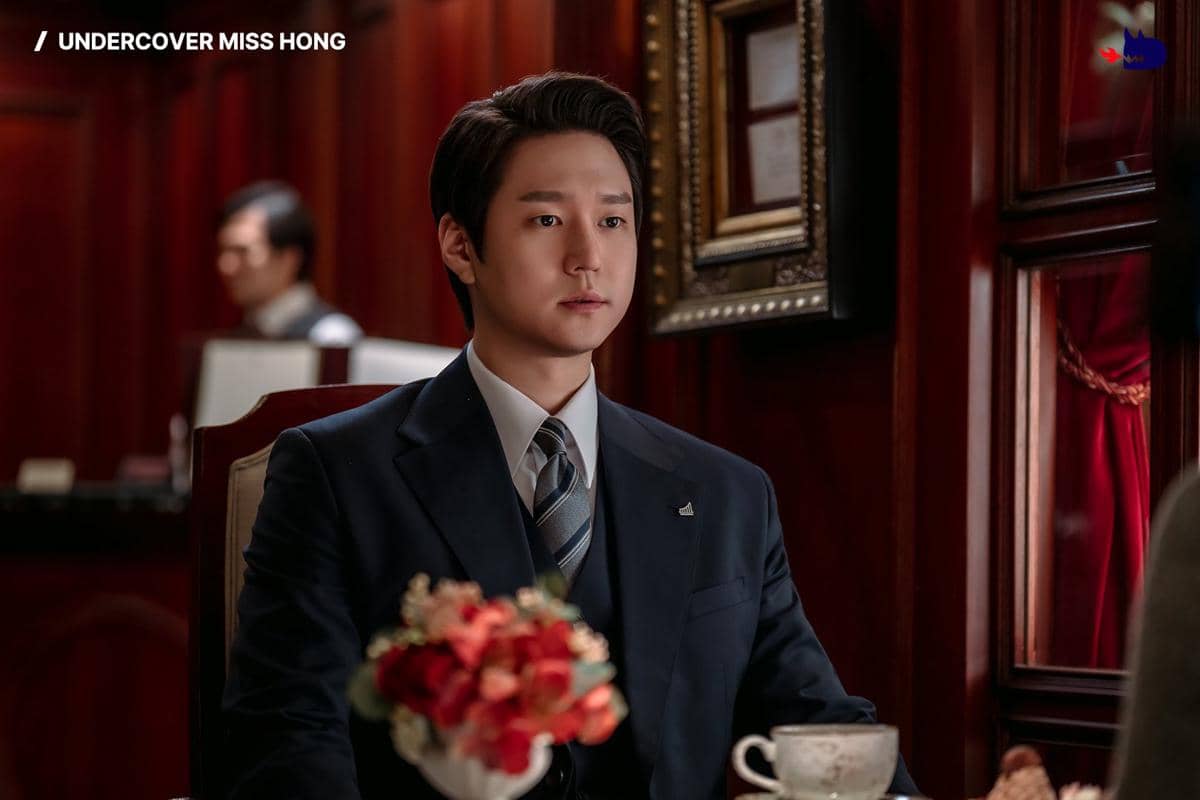 Go Kyung Pyo di Undercover Miss Hong