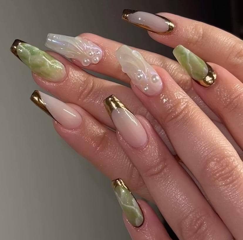 Ide nail art bertema batu giok/jade stone